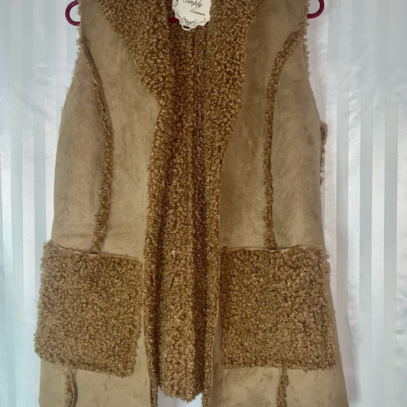 chaleco calientito,color café ,nuevo,Sz L ,$50 - Picture 3 of 11